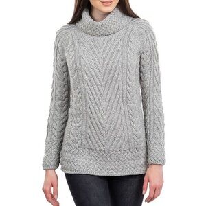 Elegant Women's Gray Turtleneck Sweater